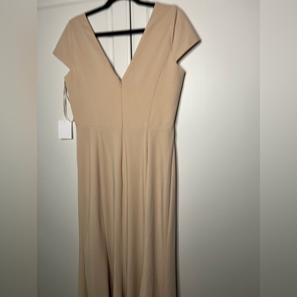 Amsale Viola Crepe Bridesmaid NWT Dress - Picture 9 of 9